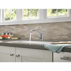 Delta 134 / 100 / 300 / 400 Series 101-DST Single Handle Kitchen Faucet - Single Handle Lever Without Sidespray: Chrome