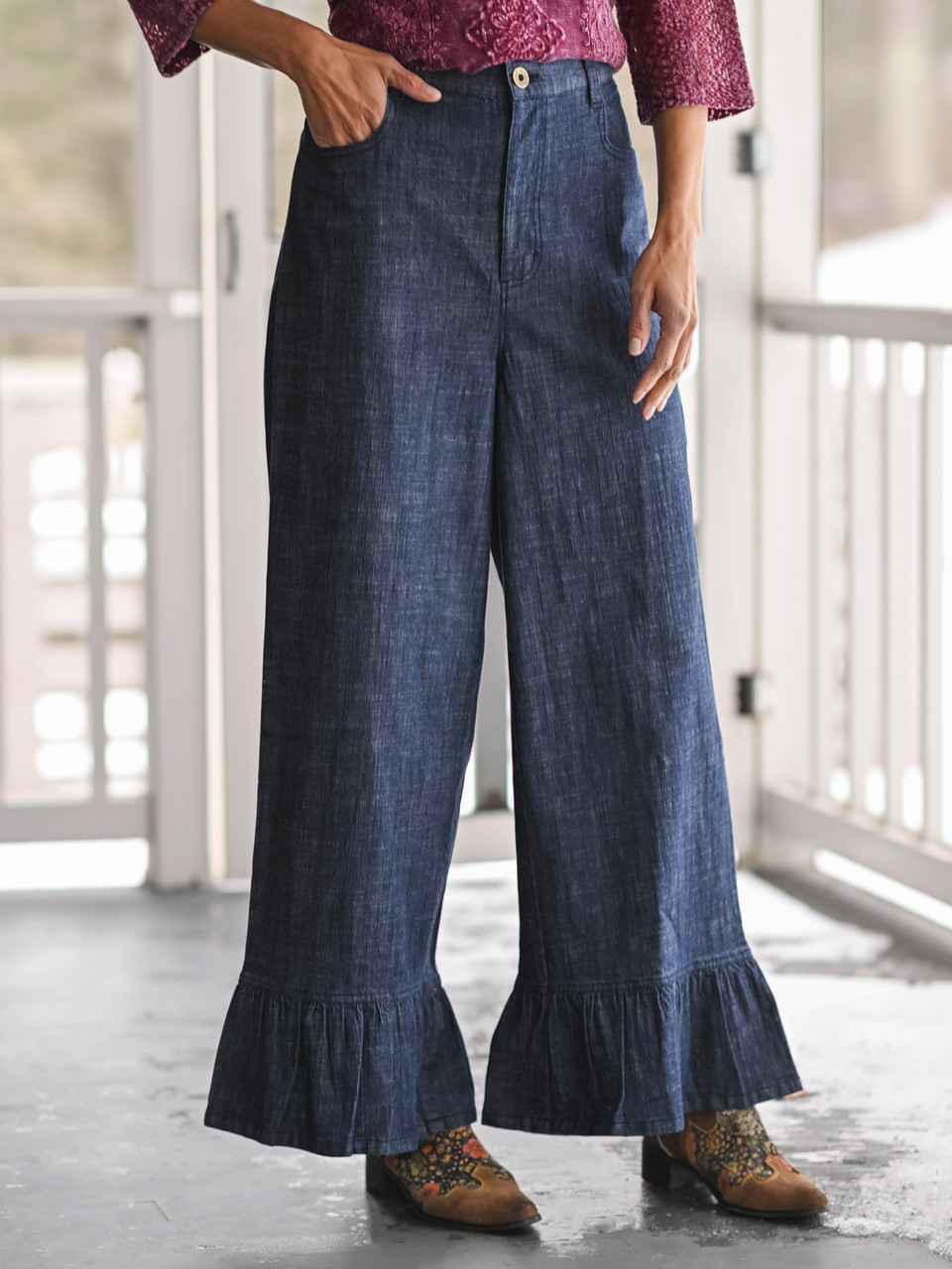 Skirts, Pants, & Leggings