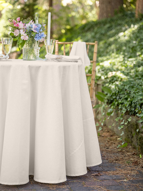 Lark Cotton Jacquard Round Cloth - Ivory