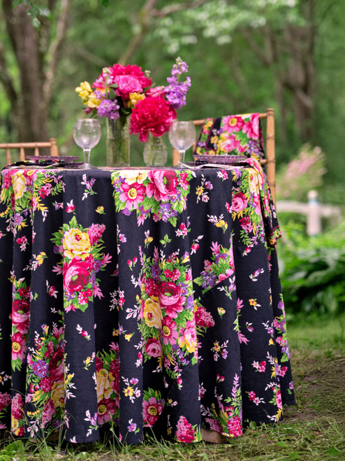 Avonlea Round Cloth - Black