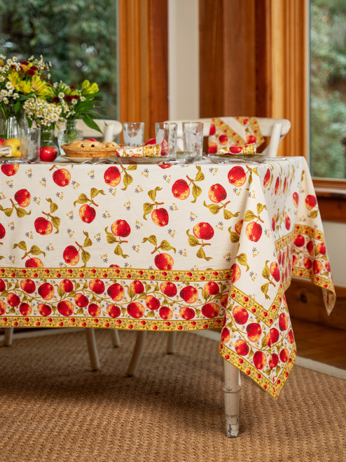 Apple Tablecloth - Ecru