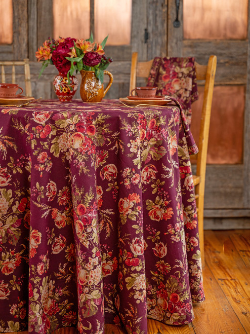 Bountiful Harvest Round Cloth - Wine