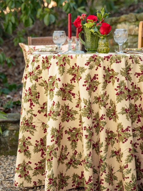 Winterberry Round Cloth - Dark Ecru