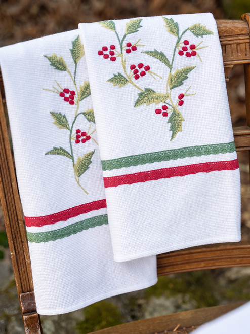 Winterberry Embroidered Tea Towel Set of 2 - Ecru