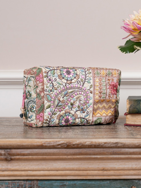 Bel Canto Cosmetic Bag - Aqua Pink