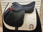 Used 17.5" Royal Heritage Merriweather Close Contact Saddle MN (ADJ)
