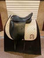 Used 17" Thornhill Klasse Dressage Saddle W