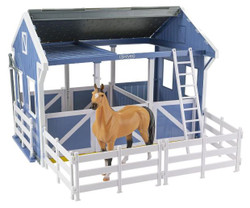 Breyer® Deluxe Country Stable with Horse & Wash Stall