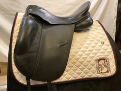 Used 18" Albion Platinum Dressage Saddle