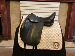 Used 17.5" Edix Tudor Monoflap Dressage Saddle