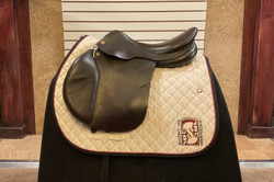 Used 17" Prestige Golden Spirit Close Contact Saddle M