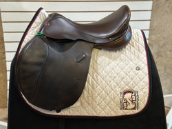 Used 17" Lovatt & Ricketts Elan Close Contact Saddle W