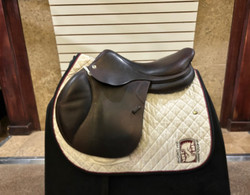 Used 18" CWD SE01 Close Contact Saddle M