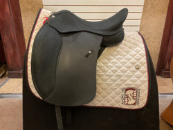Used 17" Wintec Pro Wide Dressage Saddle 2XW ADJ