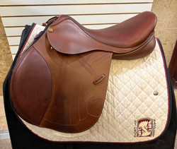 Used 18" Pessoa Tomboy Close Contact Saddle W ADJ