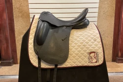 Used 17.5" County Epiphany Monoflap Dressage Saddle MW