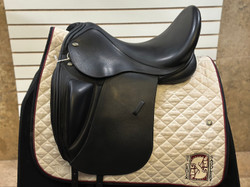 Used 18" Ryder Zara Dressage Saddle W