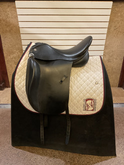 Used 17" Thornhill Klasse Dressage Saddle W
