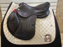 Used 16.5" CWD SE01 Close Contact Saddle M