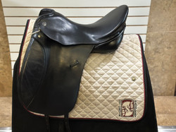 Used 17.5" Kieffer Munchen Dressage Saddle XW