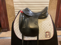 Used 17" Amerigo Vega Dressage Saddle N