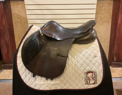Used 17.5" Albion Kontrol Close Contact Saddle MN