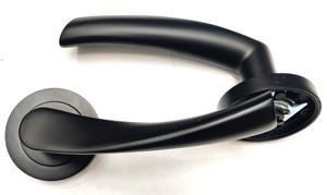 Windsor Lever On Rose Black Pre Packed