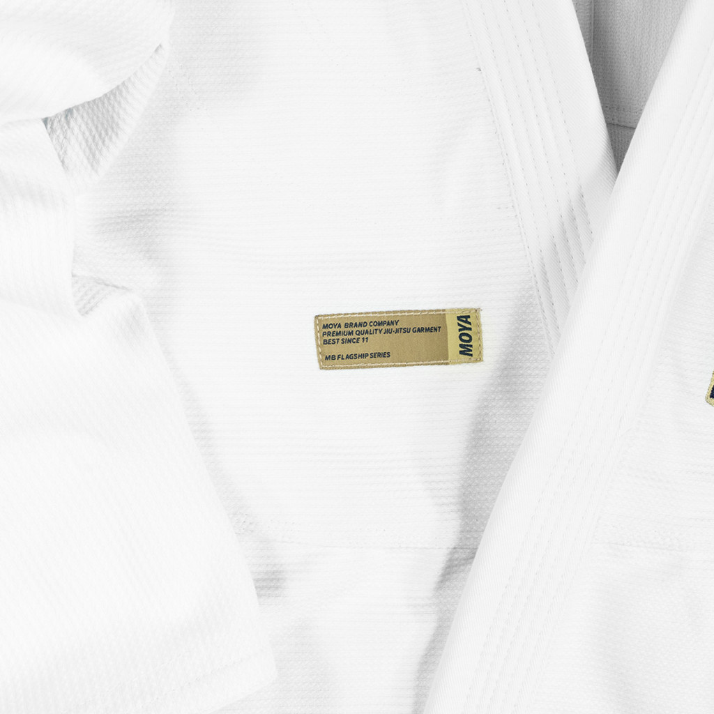 26 FLAGSHIP WHITE ADULT GI