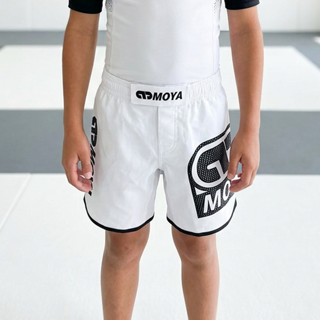 26 KIDS WHITE SHORTS