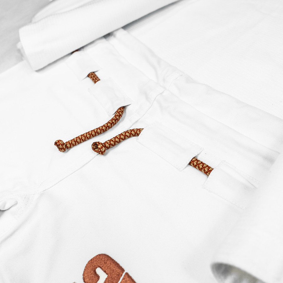 25 FLAGSHIP WHITE KIDS GI