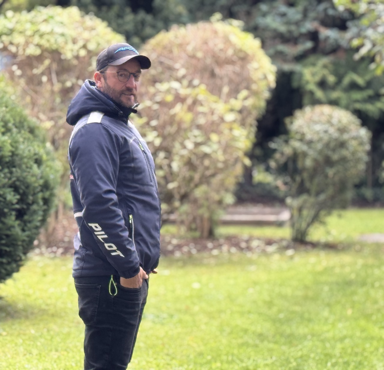 Jacke Paramaniac Shop - Multifunktional, Kapuze abnehmbar, viele Taschen und Details - Ansicht 2