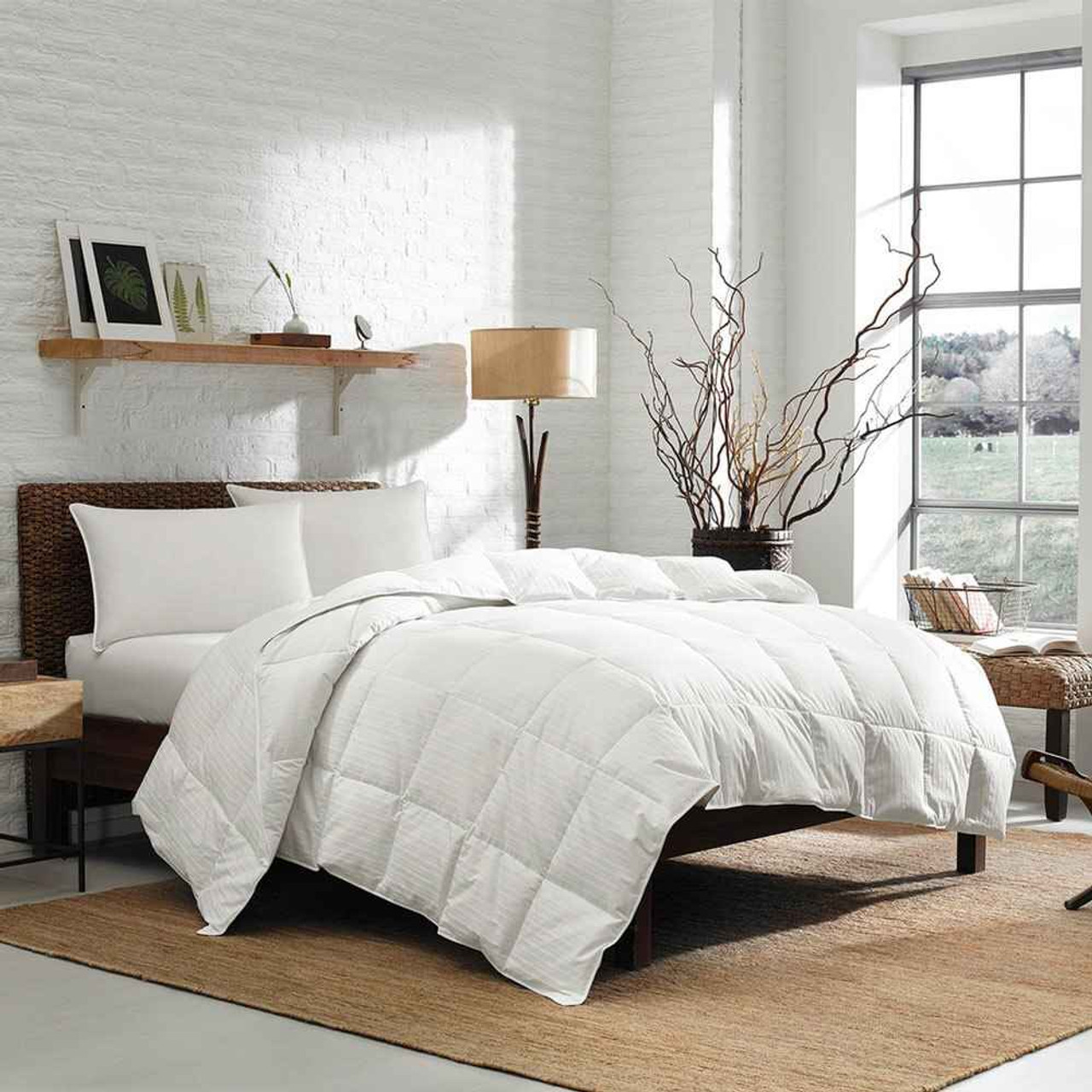 lightweight goose down comforter