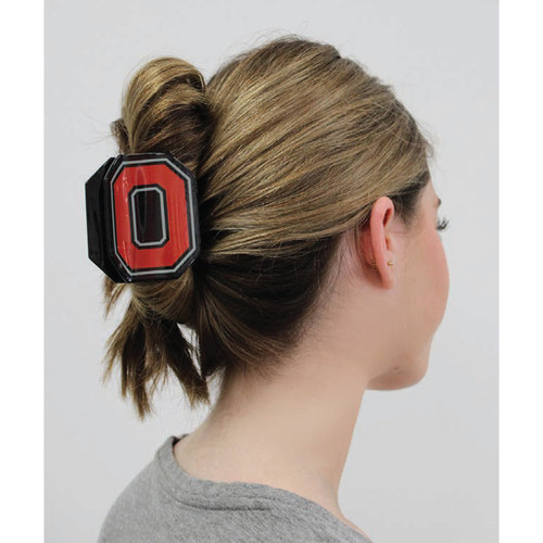 Black Block O Statement Claw