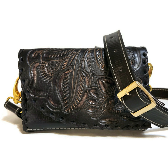 Handmade Black Leather Crossbody Bag – Rustic Vegetable-Tanned Purse with Removable Strap, Artisan made
