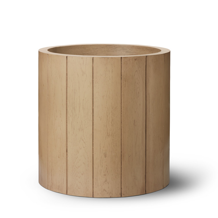 Round Madera planter shown in the Kona finish.