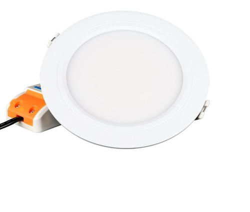 Faro da incasso 9W RGB+CCT IP20, Angolo 120°, foro Ø110 - 115 mm Faro da incasso 9W RGB+CCT IP20, Angolo 120°, foro Ø110 - 115 mm