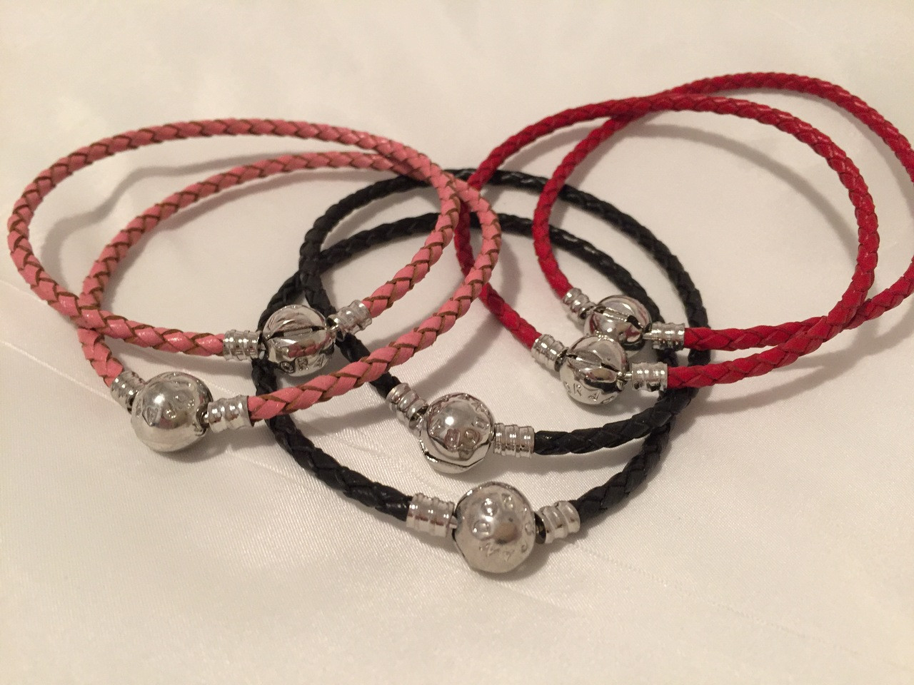 Pandora red shop leather bracelet