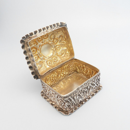 Victorian silver trinket box hallmarked Birmingham 1897 George Nathan & Ridley Hayes