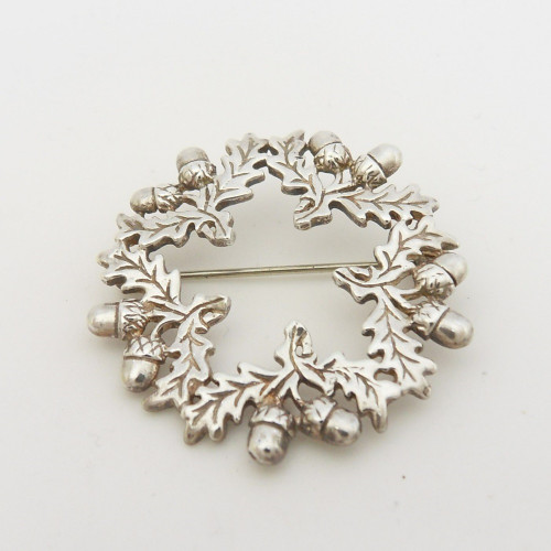 Acorns & oak leaves wreath brooch by Malcolm Gray 925