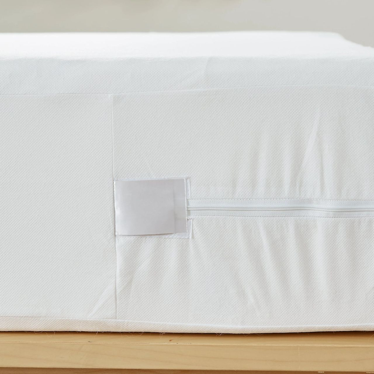 the bedbug solution zippered mattress cover