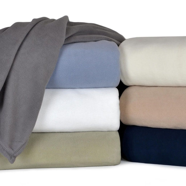 Wholesale Blankets in Bulk by the Case Free Shipping
