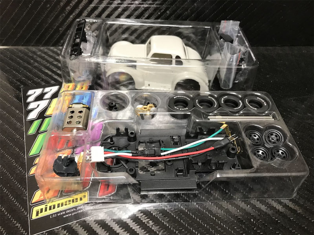 Pioneer 1/32 スロットカー　LEGENDS RACER Pioneer '34 Ford Coupe Legends Racer X-Ray Limited Edition 1
