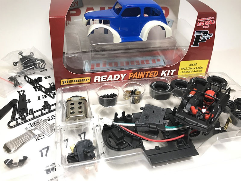 [G12048]フレディ　ガレージキット　レジン Pioneer 1937 Chevy Sedan Legends Racer 'Ready Painted' (Blue/White