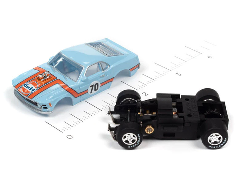 Auto World 1970 Ford Mustang Boss 302 (Gulf Blue) Super III HO