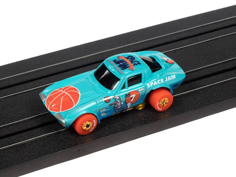 Auto World 1964 Space Jam Chevrolet Corvette Grand Sport