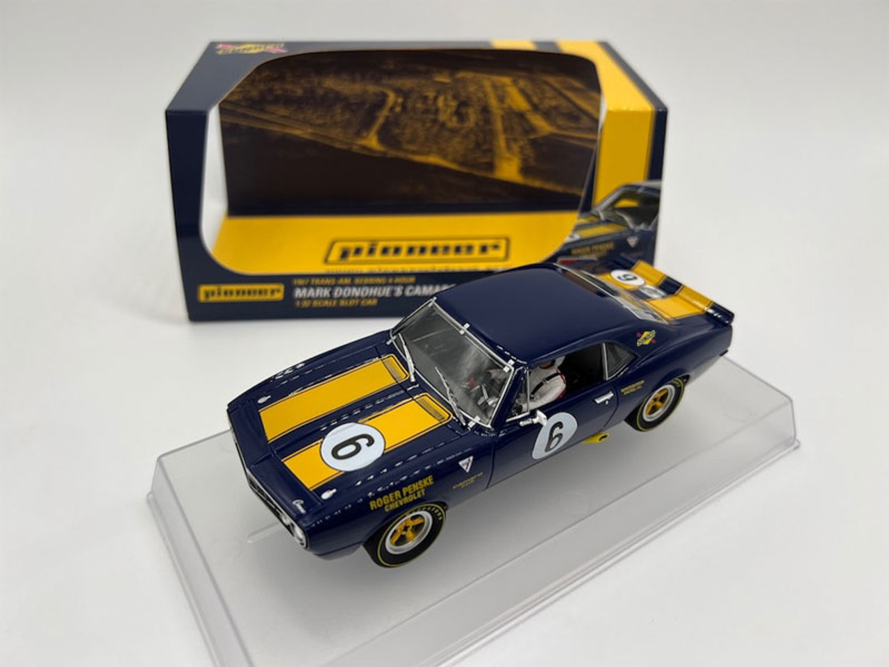 Pioneer 1967 Trans-Am Penske Sunoco Camaro #6 Mark Donohue 1/32