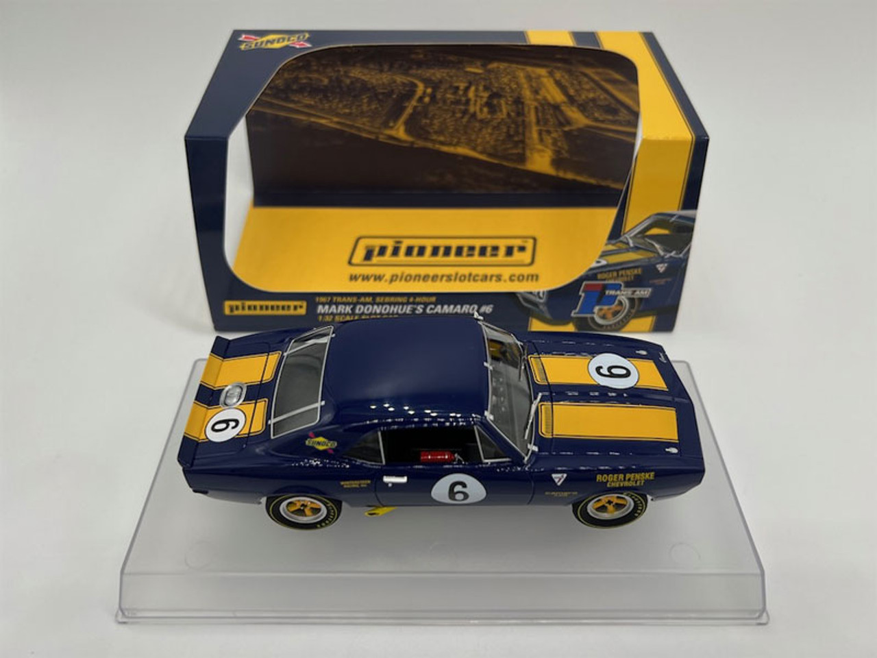 Pioneer 1967 Trans-Am Penske Sunoco Camaro #6 Mark Donohue 1/32