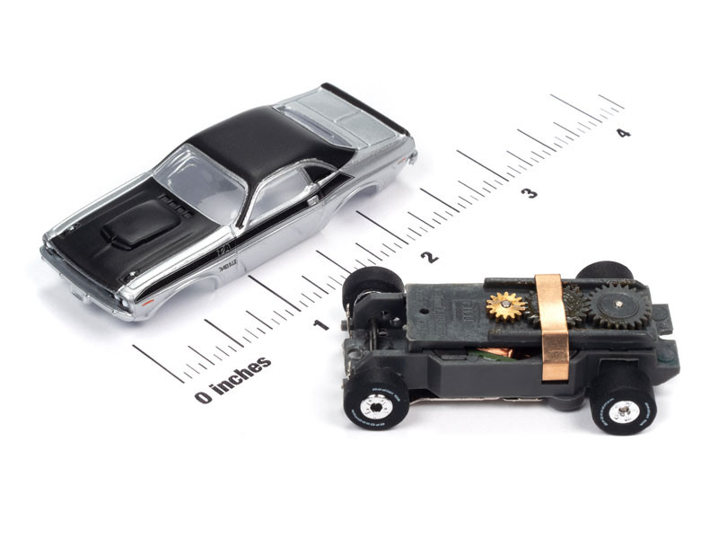 Auto World 1970 Dodge Challenger T/A (Silver) Thunderjet HO Slot Car
