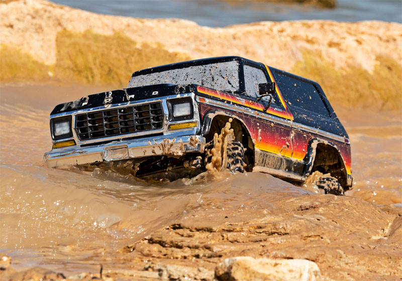 Traxxas TRX-4 1979 Ford Bronco 4WD RTR Crawler Trail Truck with