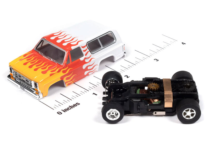 Auto World 1979 Chevy Blazer (White w/Yellow and Red Flames) X